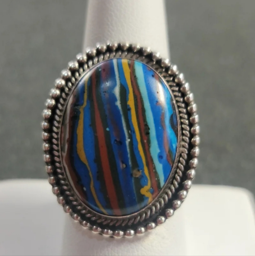 R171  Handmade Running Bear Rainbow Calsilica Fashion Ring. Size 8.5